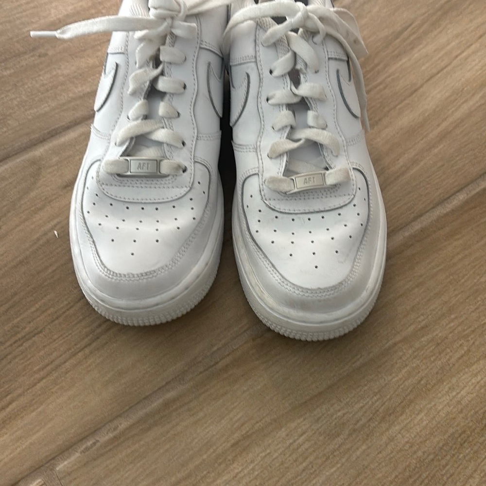 Nike White Minimalist Low-Top Sneakers